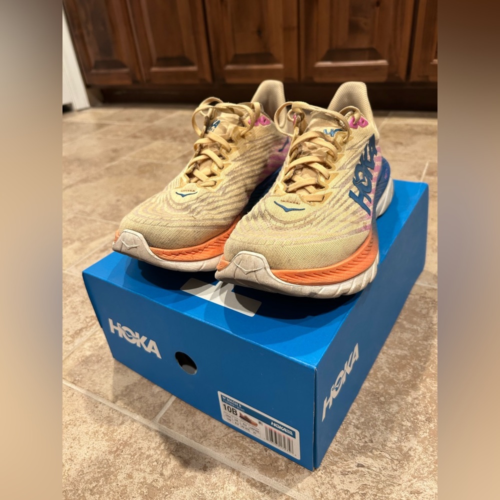 HOKA Mach 5